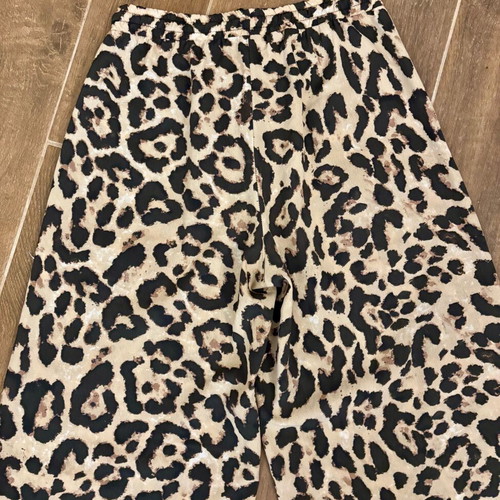 Ψιλόμεση παντελόνα Animal Print σαν καινούργια, μέγεθος M