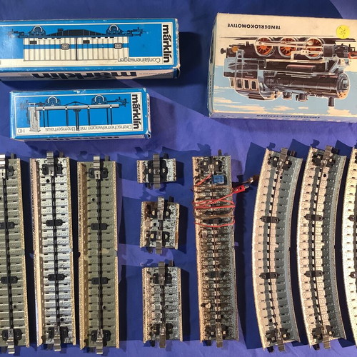 Marklin set steam locomotive, wagons and rails used