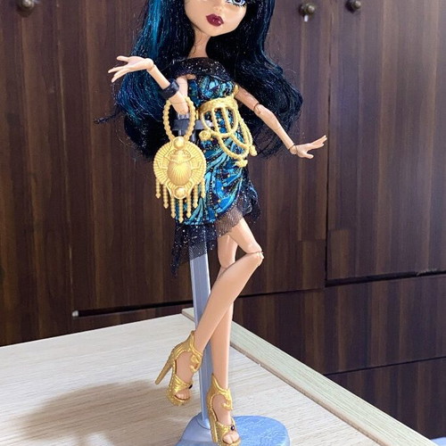 Monster High Cleo de Nile Frights Camera Action Doll 2014 used full set