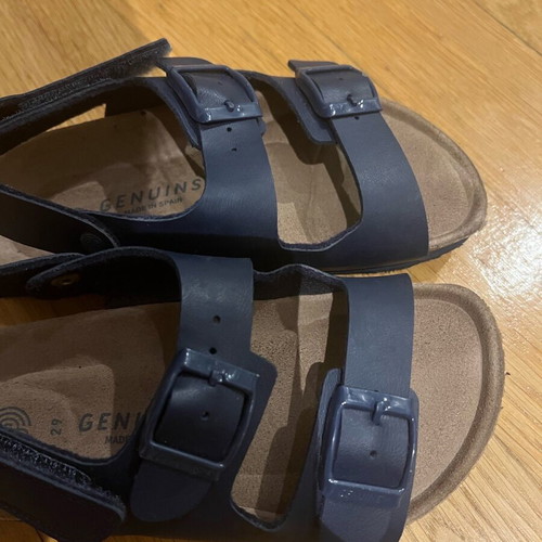 Genuins kids sandals size 29 like new, blue