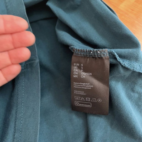 Green T-shirt H&M size S like new
