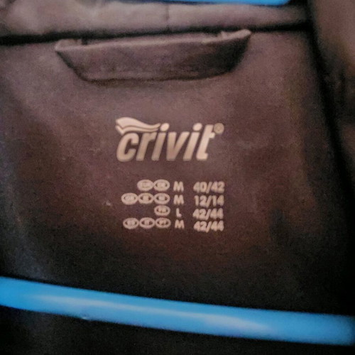 Jacket with hood like new, size no M/L, eur 40/42