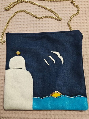 Felt crossbody bag blue new with chain