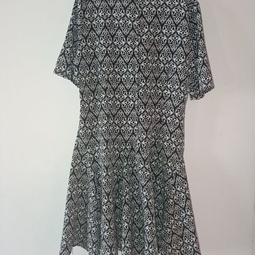 H&M dress size 42 like new, black and white, fabric