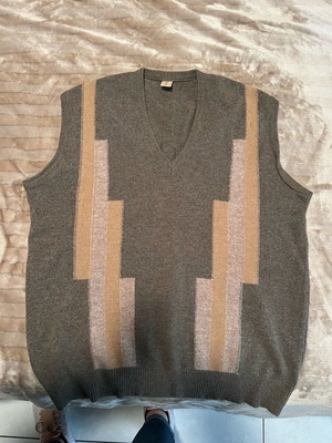 Men's knitted sleeveless sweater handmade Large beige and brown new