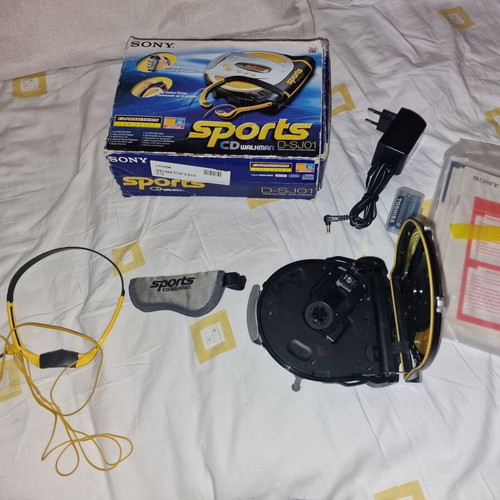 Sony Sports CD Walkman D-SJ01 collectible