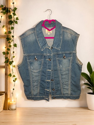 Denim jacket like new, size L