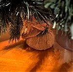  Χριστουγεννιάτικο δέντρο αγορασμένο από μπουτίκ εβδομήντα πωλείται στα 25 λόγω απόκτησης άλλων