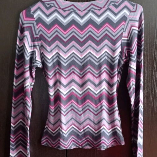 Women's blouse used with neckline, striped, one size