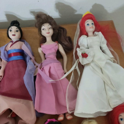 Disney porcelain dolls collection of 15 Deagostini like new