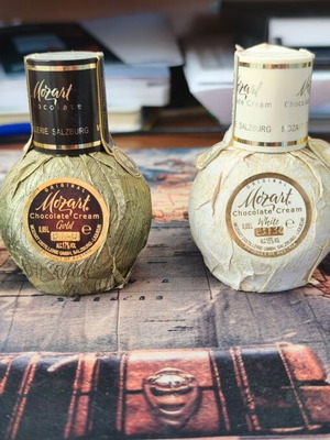Mozart Chocolate Liqueur collectible miniatures set 4 x 50ml