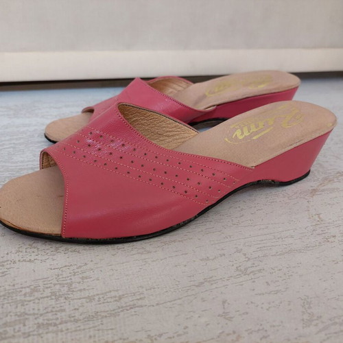 Pasoumia vintage women's leather slippers like new, pink