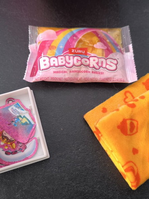 Κούκλα Babycorns με κούνια