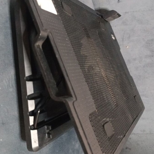 Cooler Pad laptop cooler like new with metal mesh cover