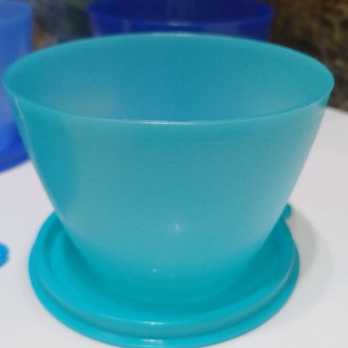 Tupperware set of 4 food containers 380 ml new