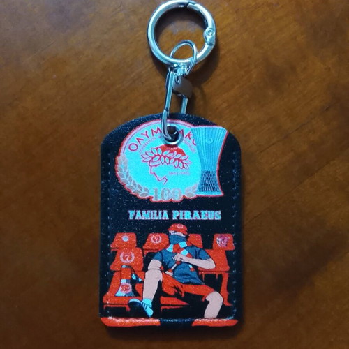 Football keychains new, 2 leather Olympiakos and 2 metal Trifylli