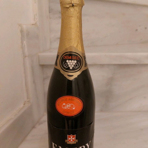 Emery Rodos natural sparkling wine new