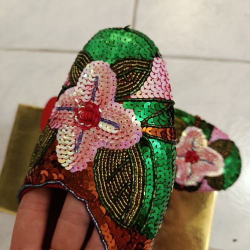 Adam's Shoes slippers new, size 39, colorful vintage design