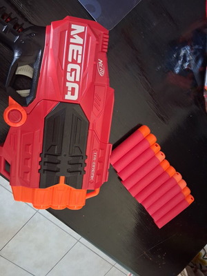 Nerf Mega Tri-Break blaster with 10 darts new