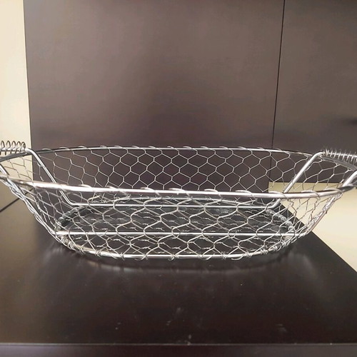 Metal fruit basket new, length 46 cm and width 24 cm