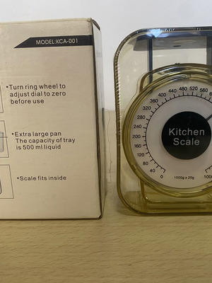 Small kitchen scale for precise cooking measurements