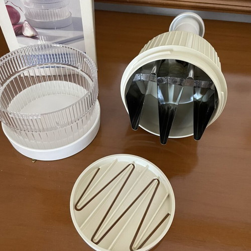 Multi hand onion slicer new