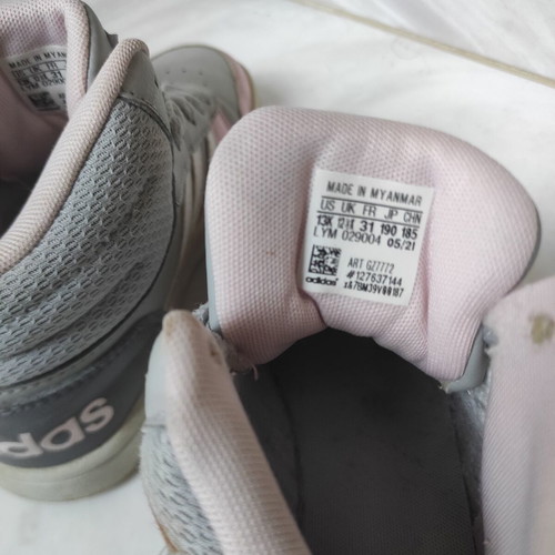 Adidas Kids' Sneakers Size 31 Like New White Pink