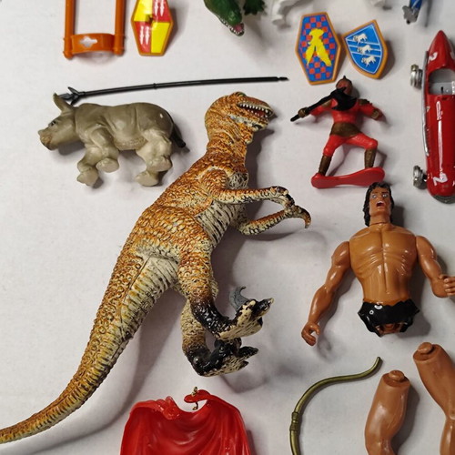 Vintage toys used, assorted lot with various pieces