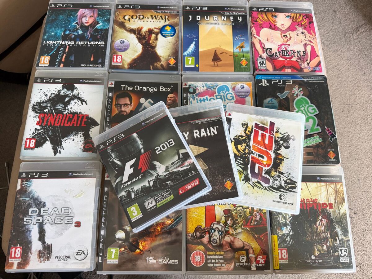 Large lot of 68 video games for… - € 1.600,00 - Vendora.cy