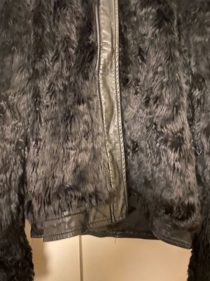 Fur jacket black, size S, with defect