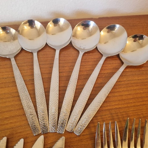United Airlines vintage stainless steel cutlery set