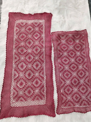 Set of 2 handmade knitted table linens with needles new, burgundy