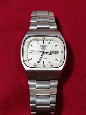 Seiko 5 7009-2051 vintage αυτόματο ανδρικό ρολόι ημέρας/ημερομηνίας μεταχειρισμένο