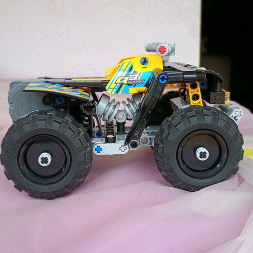 Lego Technic Quad Bike 42043 like new