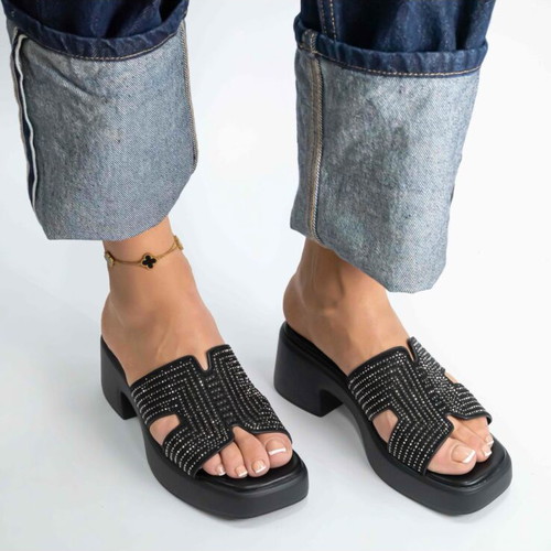 Platform sandals with side cutouts and strass new, black