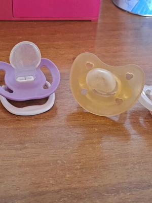Pacifiers used, pack