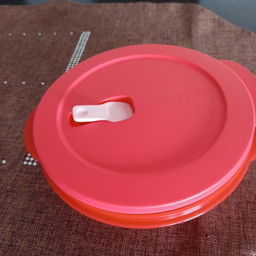 Tupperware microwave-safe food container new