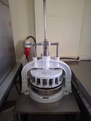 Dough Divider in like-new condition