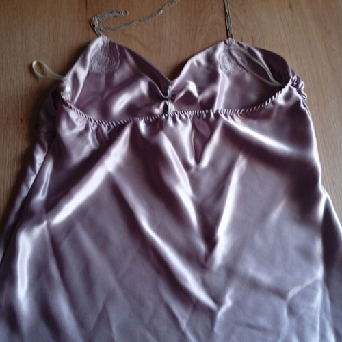 Satin women's top with chain lilac size M like new