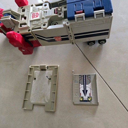 Transformers Optimus Prime used with missing parts