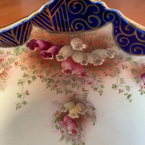 Carlton Ware fruit bowl England 1894-1926 hand-painted