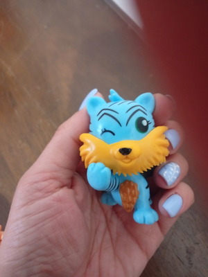 Blue Jungle Tigrette Hatchimals CollEGGtibles Season 1 figure like new