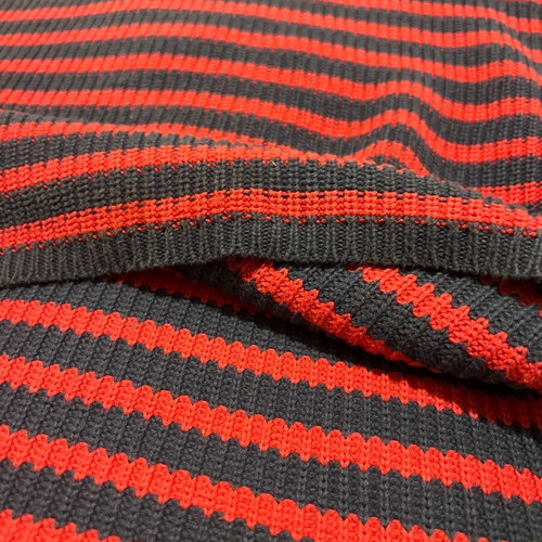 H&M cotton sweater used, size XL, blue and red