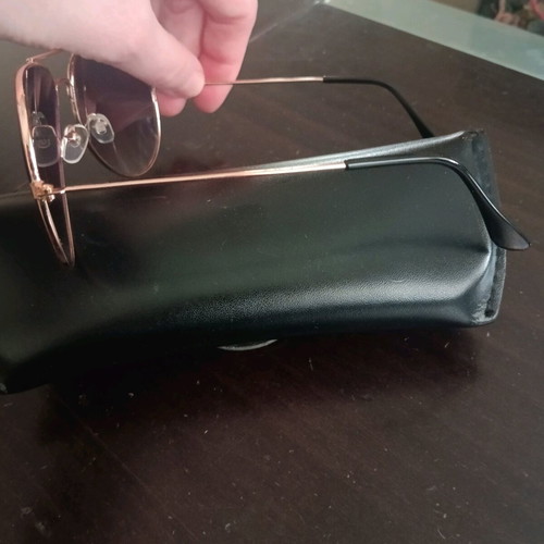 Sunglasses like new, black and red