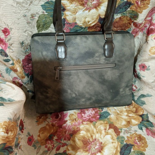 Large bag in excellent condition