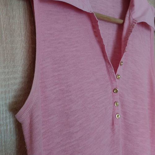 ZARAKNIT Pink Sleeveless Top Medium Used With Collar And Buttons