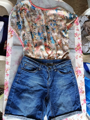 Esmara set with satin blouse and dark blue denim shorts like new