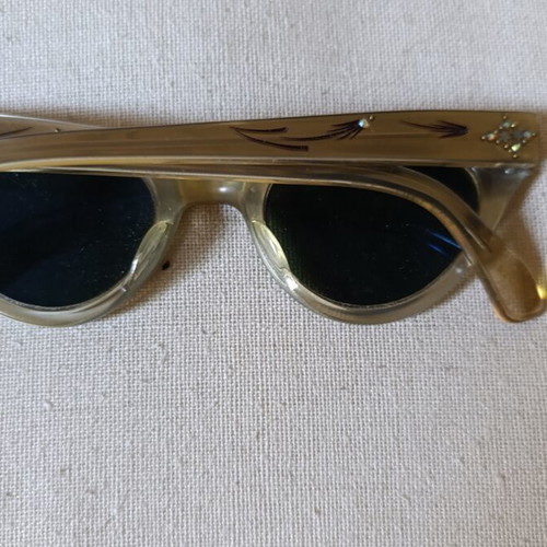 Vintage γυαλιά ηλίου Cat-Eye δεκαετίας 1950-60 με στρασάκια και δερμάτινη θήκη μεταχειρισμένα