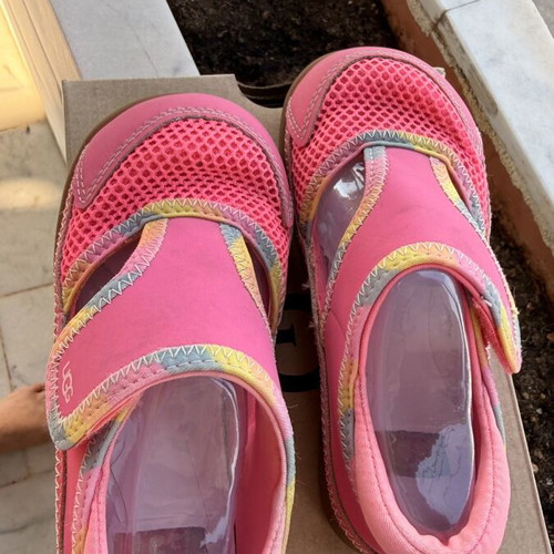 Ugg Australia girls' pink sandals size 28.5 EU UK10