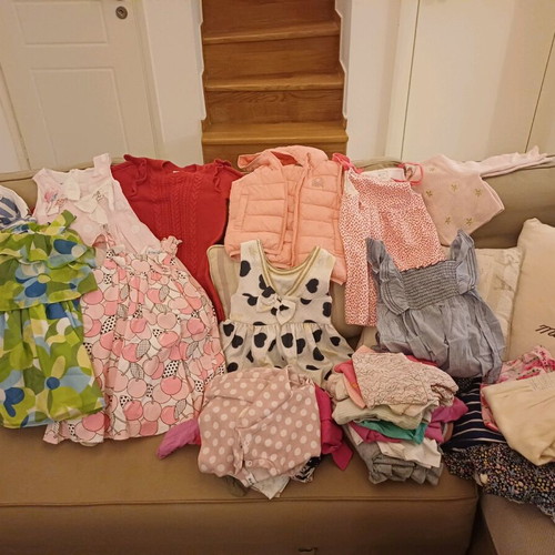 Branded summer girls' clothes like new, 18-36 months, set of 10